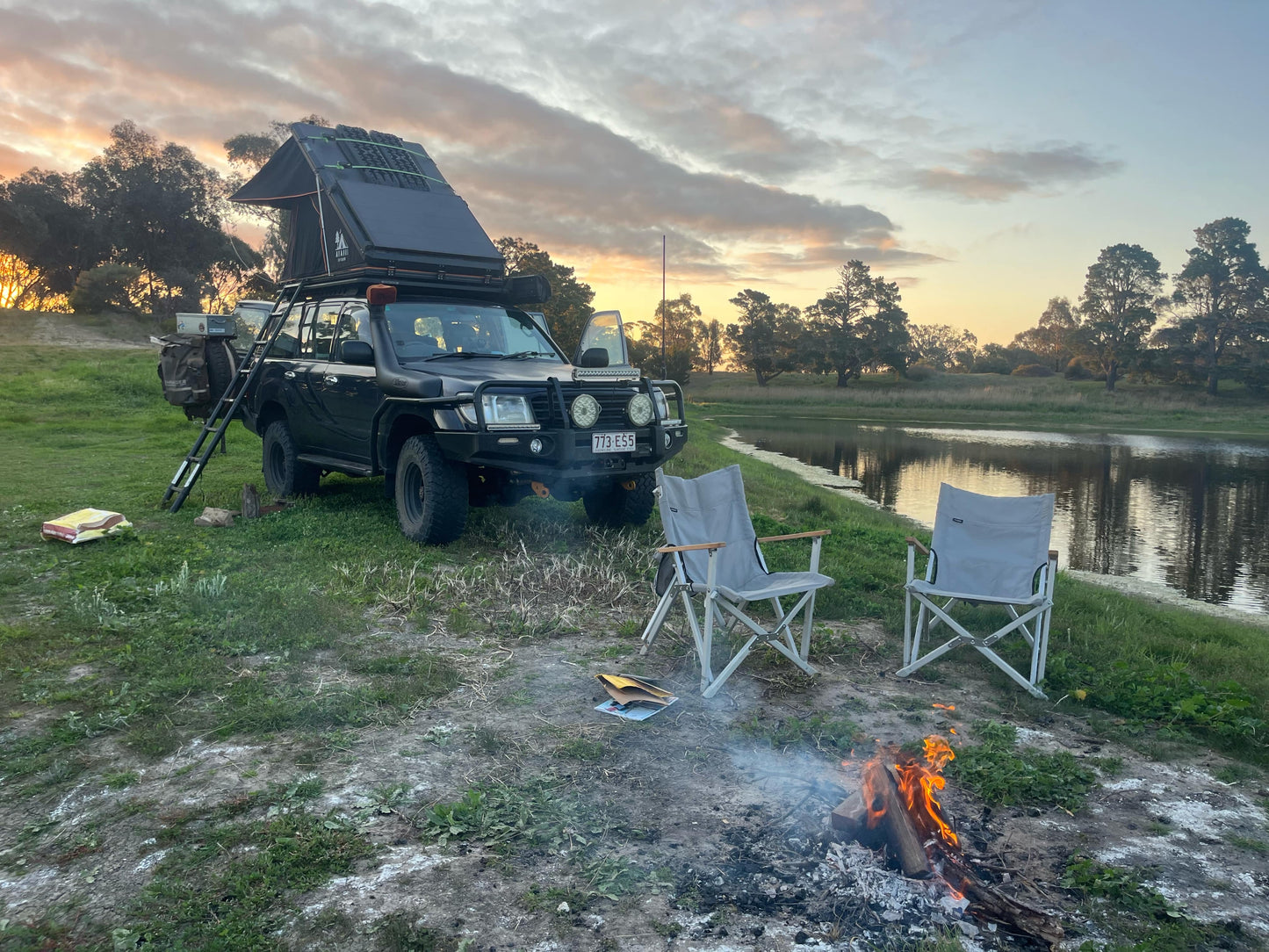 RT-2 BLACK ROOFTOP TENT HARDSHELL (WIDEBODY 1450mm WIDTH)