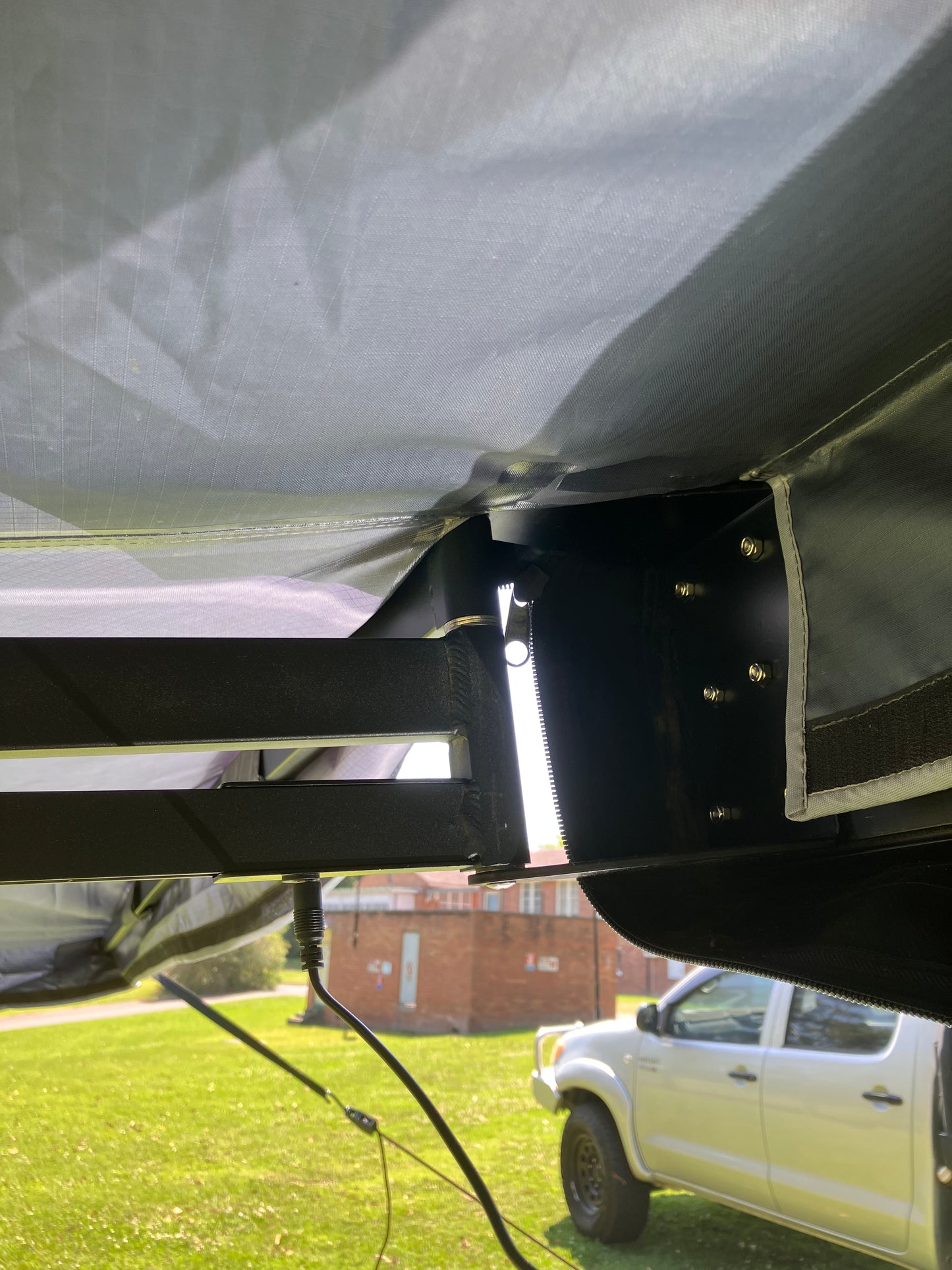 SHADESEEKER 270+ AWNING