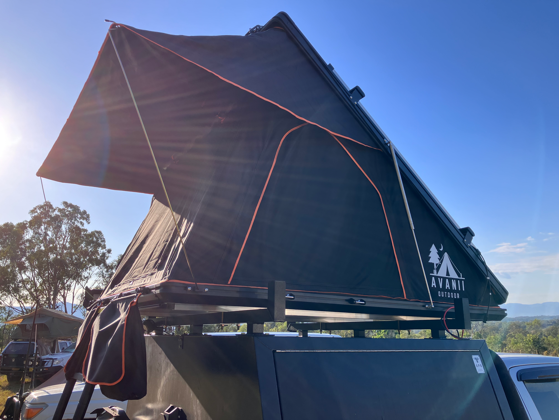rooftop tent van 500 fresh & black 2 p RT-2 BLACK ROOFTOP TENT HARDSHELL (WIDEBODY 1450mm WIDTH) – Avanii Outdoor
